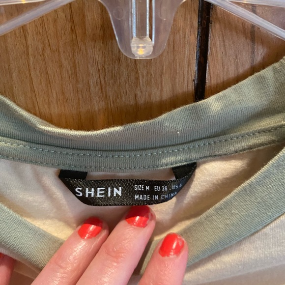 Cute crop! - Picture 2 of 2